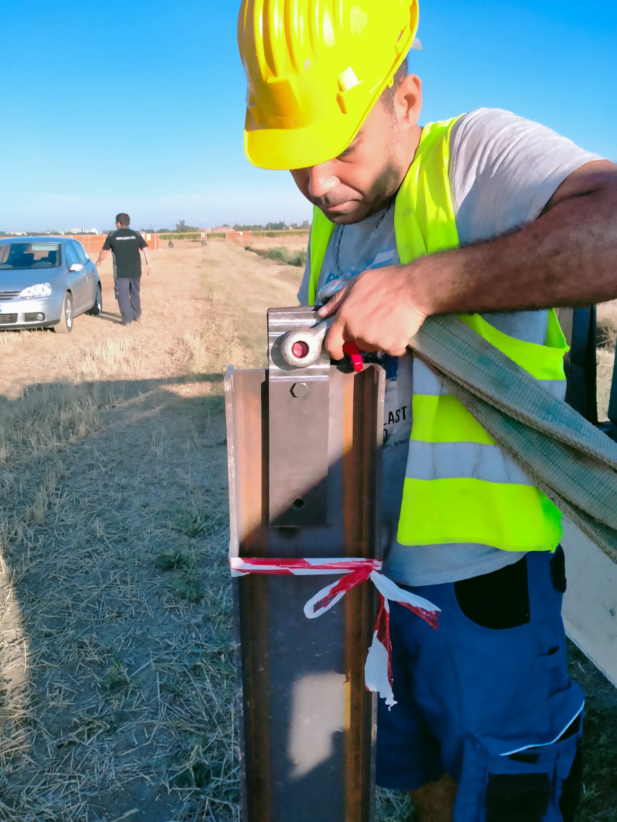 Geosolaris_costruzione di impianti fotovoltaici ed installazione di pannelli